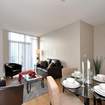 Whitehall Suites - Mississauga Furnished Apartments Dış mekan fotoğraf