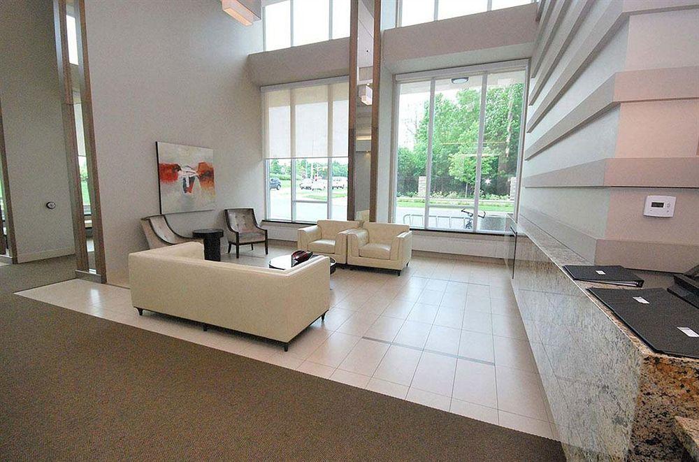Whitehall Suites - Mississauga Furnished Apartments Dış mekan fotoğraf