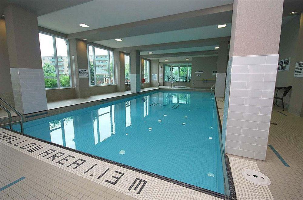 Whitehall Suites - Mississauga Furnished Apartments Dış mekan fotoğraf