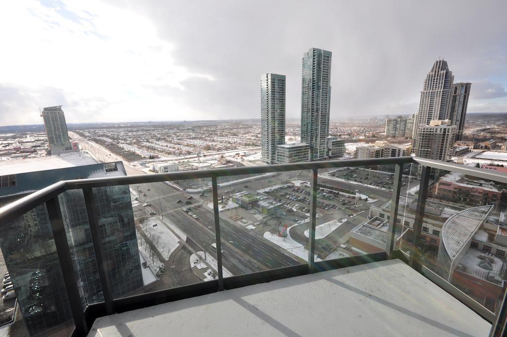 Whitehall Suites - Mississauga Furnished Apartments Dış mekan fotoğraf