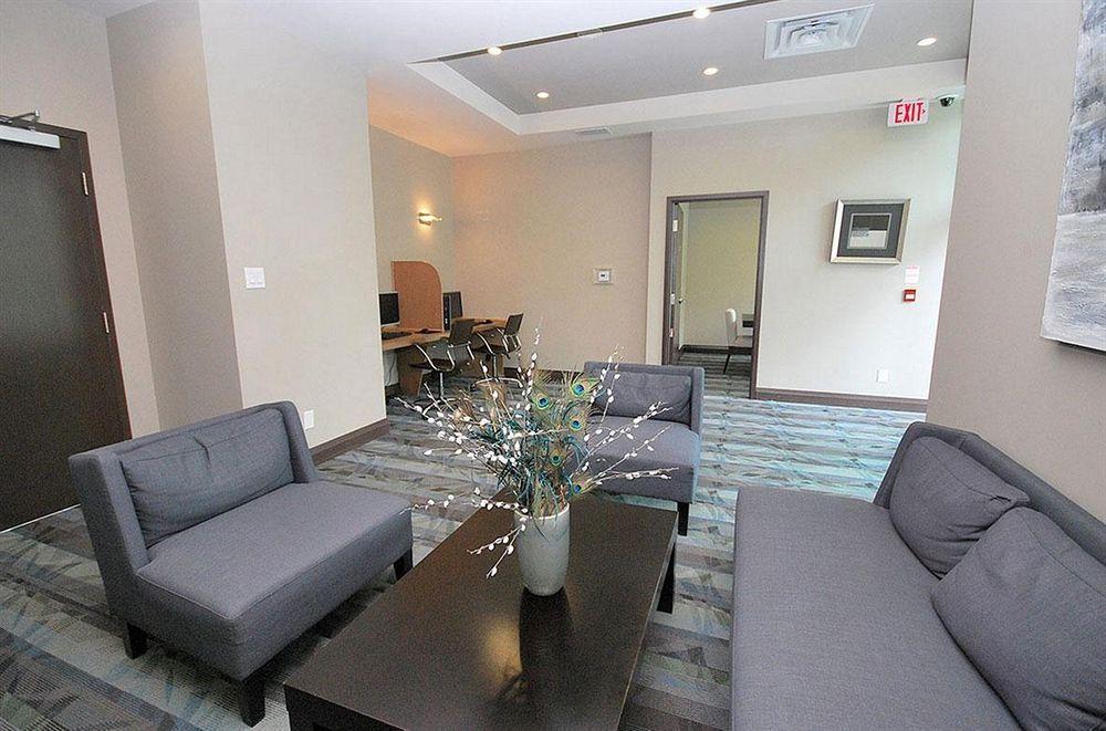 Whitehall Suites - Mississauga Furnished Apartments Dış mekan fotoğraf