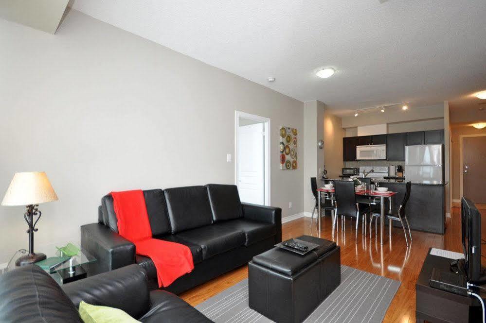 Whitehall Suites - Mississauga Furnished Apartments Dış mekan fotoğraf