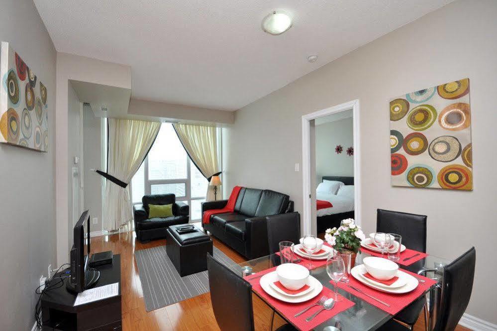 Whitehall Suites - Mississauga Furnished Apartments Dış mekan fotoğraf